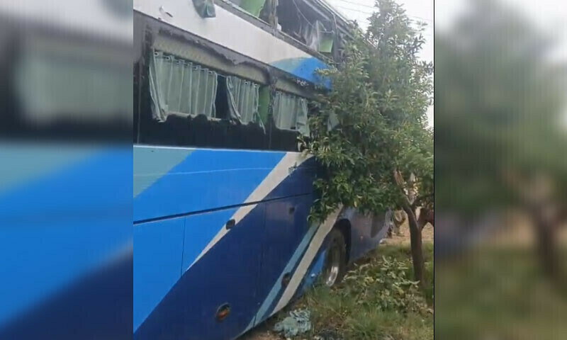 قلات میں فتنہ الہندوستان کے آلہ کاروں کی پھر دہشتگردی، مسافر کوچ پر فائرنگ سے 3 مسافر جاں بحق