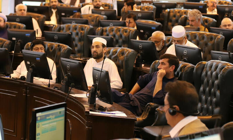 خیبرپختونخوا: پی ٹی آئی کی حکمت عملی کامیاب، مخصوص نشستوں پر حلف برداری نہ ہوسکی، اجلاس ملتوی