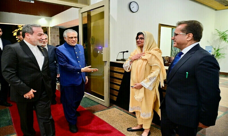 Foreign Minister Ishaq Dar receives Iranian counterpart Seyed Abbas Araghchi. PTV photo Foreign Minister Ishaq Dar receives Iranian counterpart Seyed Abbas Araghchi. PTV photo