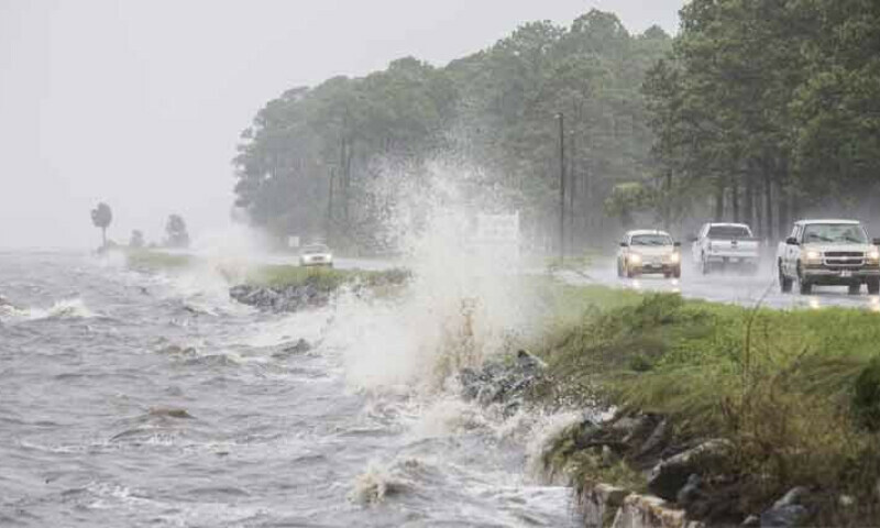 سمندری طوفان ”فلورس“ برطانیہ اور آئرلینڈ سے ٹکرا گیا