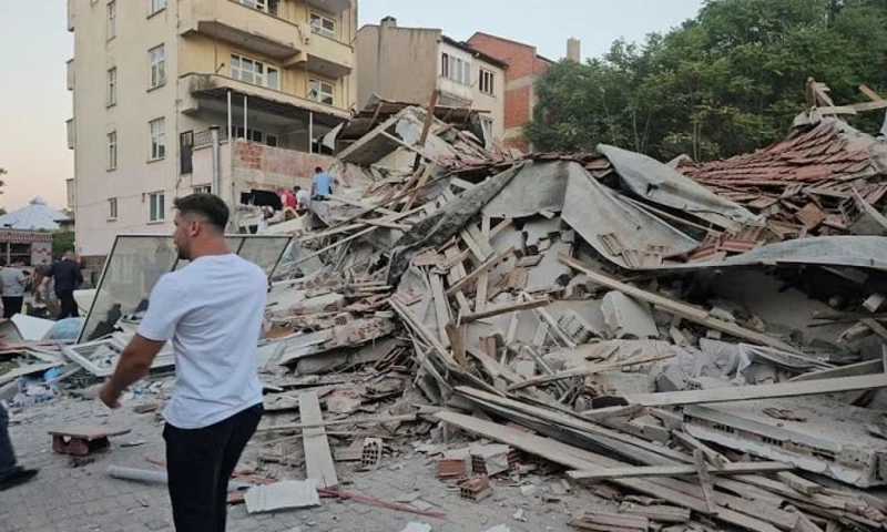 People search for survivors in a collapsed building after an earthquake hit Sindirgi, in the western Balikesir province, Turkey, August 10, 2025. Photo via Reuters People search for survivors in a collapsed building after an earthquake hit Sindirgi, in the western Balikesir province, Turkey, August 10, 2025. Photo via Reuters