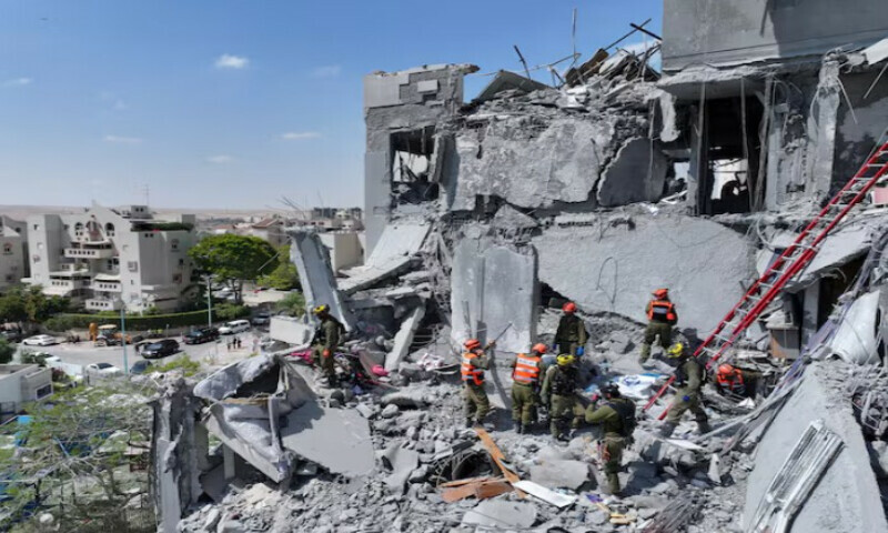 A drone view shows emergency personnel working at an impacted residential site, following an early morning missile attack from Iran on Israel, in Be’er Sheva, Israel June 24, 2025. REUTERS A drone view shows emergency personnel working at an impacted residential site, following an early morning missile attack from Iran on Israel, in Be’er Sheva, Israel June 24, 2025. REUTERS