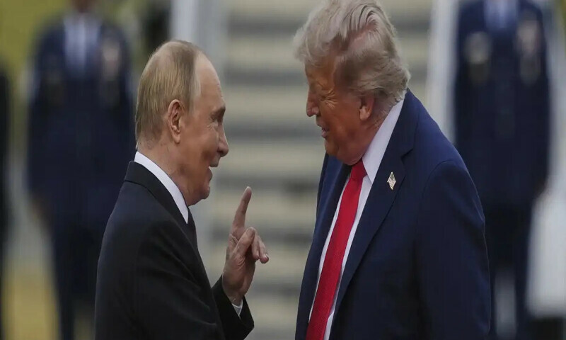 بھارتی میڈیا کی نئی سازشی تھیوری: ”ٹرمپ سے ملاقات کرنے والے پیوٹن نہیں، ان کا ہم شکل تھا“