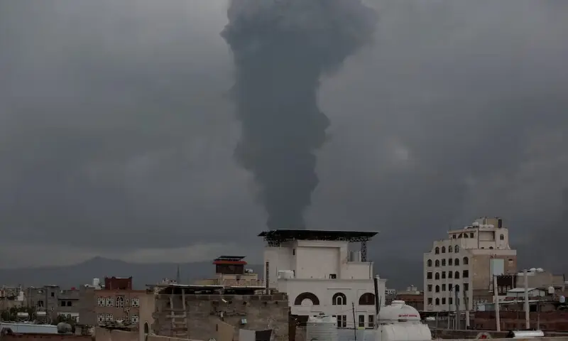 Smoke billows from the site of Israeli air strikes in Sanaa, Yemen, August 24, 2025. REUTERS Smoke billows from the site of Israeli air strikes in Sanaa, Yemen, August 24, 2025. REUTERS