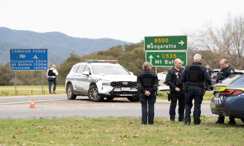 Victorian Police stand at the scene of a shooting in Porepunkah, Victoria, Australia, on Tuesday. – Reuters Victorian Police stand at the scene of a shooting in Porepunkah, Victoria, Australia, on Tuesday. – Reuters