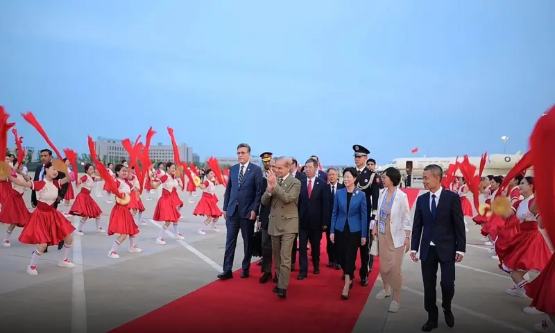 Prime Minister Shehbaz Sharif warmly welcomed at the Tianjin Airport. APP Prime Minister Shehbaz Sharif warmly welcomed at the Tianjin Airport. APP