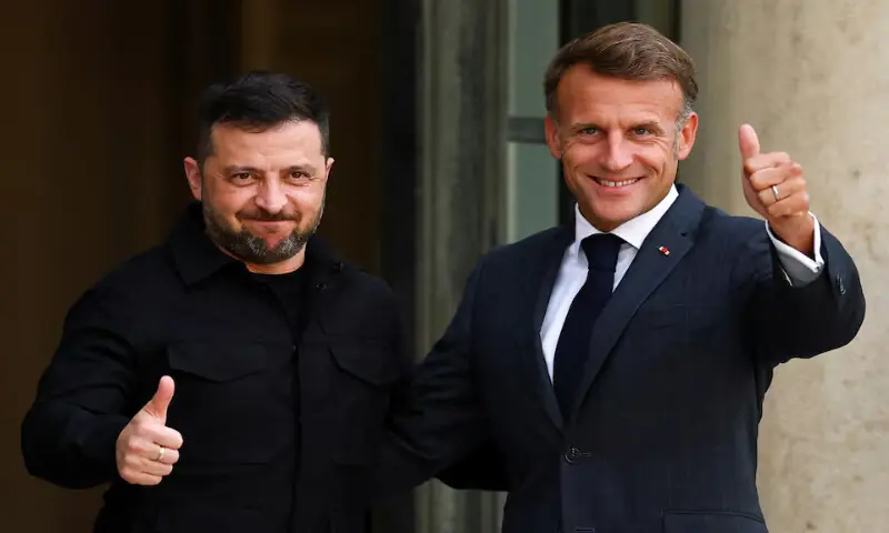 French President Emmanuel Macron and Ukraine’s President Volodymyr Zelenskiy gesture as they meet at the Elysee Palace in Paris, France. – Reuters French President Emmanuel Macron and Ukraine’s President Volodymyr Zelenskiy gesture as they meet at the Elysee Palace in Paris, France. – Reuters