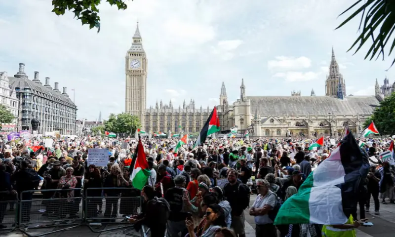 Demonstrators attend the ‘Lift The Ban’ rally organised by Defend Our Juries, challenging the British government’s proscription of ‘Palestine Action’ under anti-terrorism laws, in Parliament Square, in London, Britain, on September 6, 2025. Reuters Demonstrators attend the ‘Lift The Ban’ rally organised by Defend Our Juries, challenging the British government’s proscription of ‘Palestine Action’ under anti-terrorism laws, in Parliament Square, in London, Britain, on September 6, 2025. Reuters