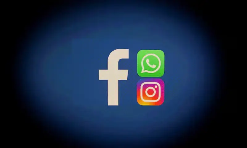 Facebook, Whatsapp and Instagram logos are displayed in this illustration taken October 4, 2021. REUTERS Facebook, Whatsapp and Instagram logos are displayed in this illustration taken October 4, 2021. REUTERS