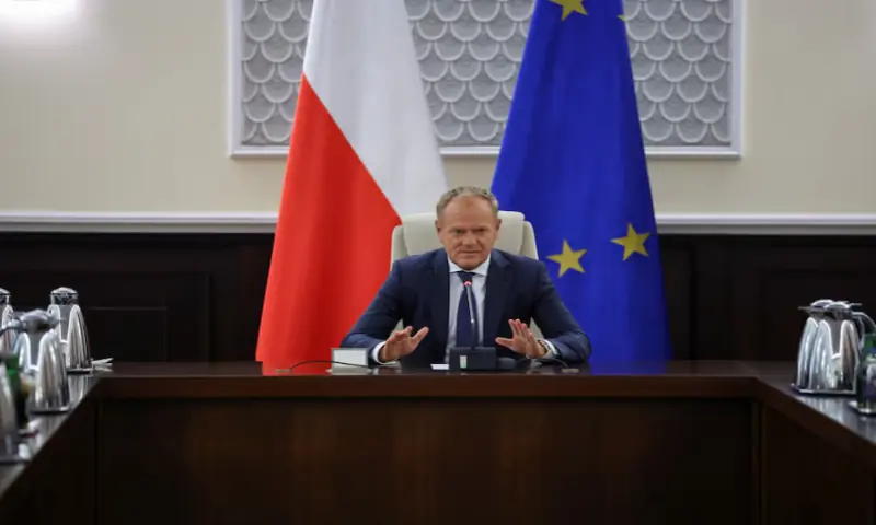 Polish Prime Minister Donald Tusk holds an extraordinary government meeting at the chancellery, with military and emergency services officials, following violations of Polish airspace during a Russian attack on Ukraine, in Warsaw, on September 10, 2025. Reuters Polish Prime Minister Donald Tusk holds an extraordinary government meeting at the chancellery, with military and emergency services officials, following violations of Polish airspace during a Russian attack on Ukraine, in Warsaw, on September 10, 2025. Reuters
