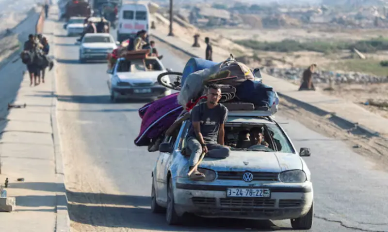 Displaced Palestinians, fleeing northern Gaza due to an Israeli military operation, move southward after Israeli forces ordered residents of Gaza City to evacuate to the south, in the central Gaza Strip, September 11, 2025. REUTERS Displaced Palestinians, fleeing northern Gaza due to an Israeli military operation, move southward after Israeli forces ordered residents of Gaza City to evacuate to the south, in the central Gaza Strip, September 11, 2025. REUTERS