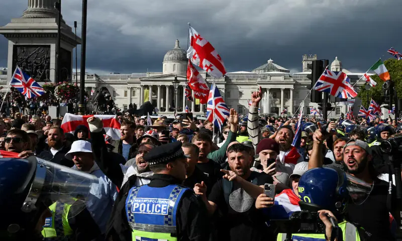 Police officers confront the supporters of British anti-immigration activist Stephen Yaxley-Lennon, also known as Tommy Robinson, during a demonstration in London, Britain. – Reuters Police officers confront the supporters of British anti-immigration activist Stephen Yaxley-Lennon, also known as Tommy Robinson, during a demonstration in London, Britain. – Reuters