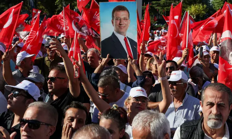 A supporter of main opposition Republican People’s Party (CHP) holds a portrait of jailed Istanbul Mayor Ekrem Imamoglu during a rally, a day before a court is set to rule on whether to annul the party’s last general congress and unseat its leader Ozgur Ozel, in Ankara, Turkey, September 14, 2025. REUTERS A supporter of main opposition Republican People’s Party (CHP) holds a portrait of jailed Istanbul Mayor Ekrem Imamoglu during a rally, a day before a court is set to rule on whether to annul the party’s last general congress and unseat its leader Ozgur Ozel, in Ankara, Turkey, September 14, 2025. REUTERS