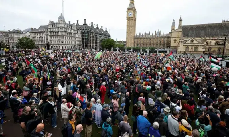 Demonstrators gather at Parliament Square as they take part in a ‘Trump Not Welcome’ rally during the state visit of US President Donald Trump and first lady Melania Trump, in London, Britain, September 17, 2025. Photo via Reuters