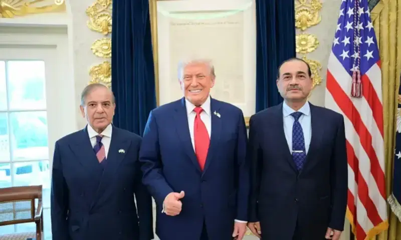 (Left to right) Prime Minister Shehbaz Sharif, US President Donald Trump, and Field Marshal Asim Munir pose for a photo at the White House in Washington, on September 25. Photo via X@GovtofPakistan (Left to right) Prime Minister Shehbaz Sharif, US President Donald Trump, and Field Marshal Asim Munir pose for a photo at the White House in Washington, on September 25. Photo via X@GovtofPakistan