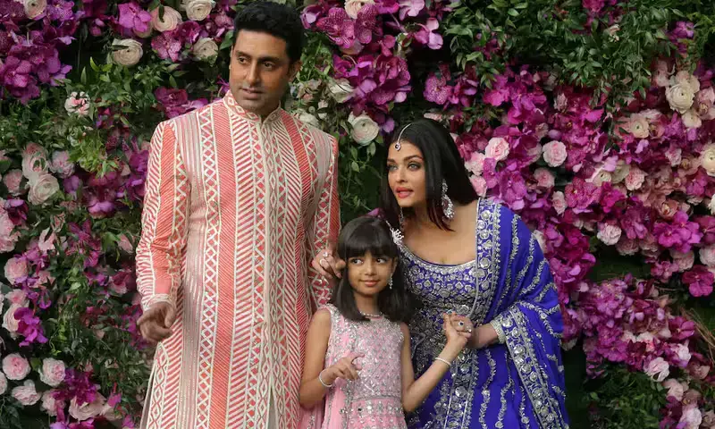 Actor Abhishek Bachchan, his wife actress Aishwarya Rai and their daughter Aaradhya pose during a photo opportunity at Bandra-Kurla Complex in Mumbai, India, March 9, 2019. REUTERS Actor Abhishek Bachchan, his wife actress Aishwarya Rai and their daughter Aaradhya pose during a photo opportunity at Bandra-Kurla Complex in Mumbai, India, March 9, 2019. REUTERS