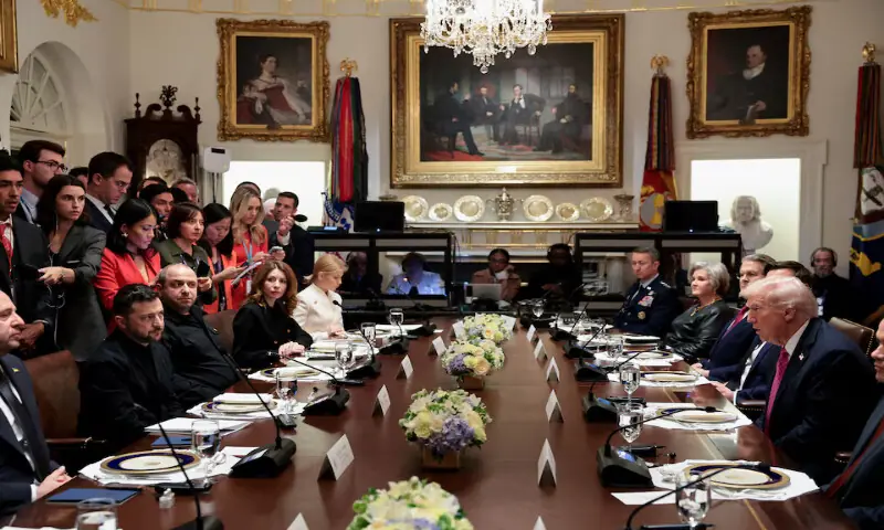 US President Donald Trump meets with Ukraine’s President Volodymyr Zelensky over lunch in the Cabinet Room at the White House in Washington, DC. – Reuters US President Donald Trump meets with Ukraine’s President Volodymyr Zelensky over lunch in the Cabinet Room at the White House in Washington, DC. – Reuters