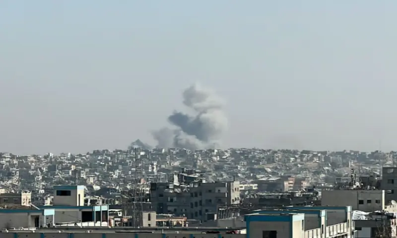 Smoke rises following an Israeli strike in Khan Younis, southern Gaza Strip, on October 20, 2025. Reuters Smoke rises following an Israeli strike in Khan Younis, southern Gaza Strip, on October 20, 2025. Reuters