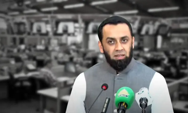 کامران خان کے ڈیجیٹل پلیٹ فارم ’نکتہ‘ سے برطرفیاں، حکومت کا ملازمتیں دینے کا اعلان