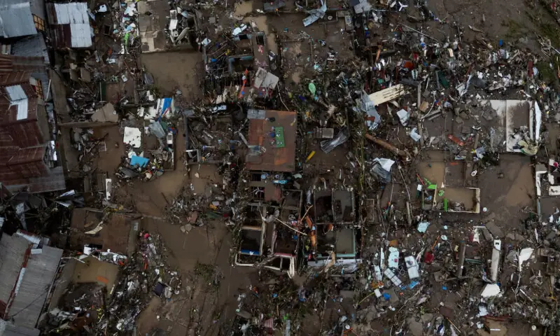Drone view of wrecked homes after heavy flooding caused by Typhoon Kalmaegi in Talisay, Cebu, Philippines, November 5, 2025//REUTERS Drone view of wrecked homes after heavy flooding caused by Typhoon Kalmaegi in Talisay, Cebu, Philippines, November 5, 2025//REUTERS