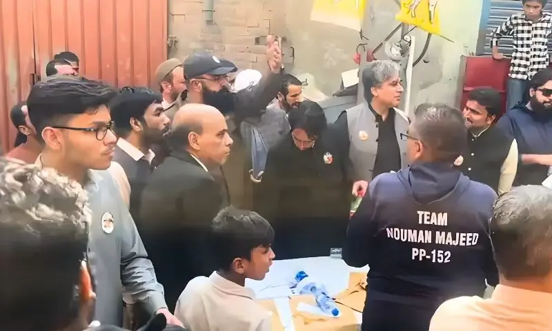 ضمنی انتخابات میں پولنگ کے دوران کشیدگی، پی ٹی آئی کے دھاندلی کے الزامات