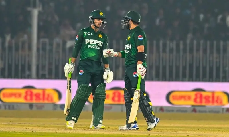 پاکستان نے سری لنکا کو ہرا کر سہ ملکی ٹی 20 سیریز جیت لی