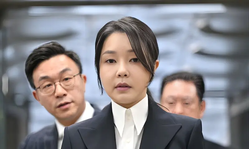 اسٹاک مارکیٹ فراڈ اور رشوت: جنوبی کوریا کی سابق خاتونِ اول مشکل میں پھنس گئیں