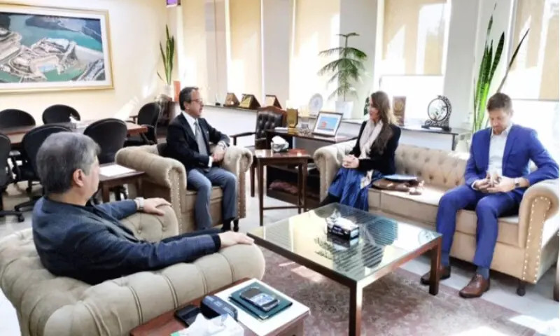 Minister for Power Awais Ahmed Leghari and US Chargé d’Affaires Natalie Baker during a meeting in Islamabad on Monday. Radio Pakistan