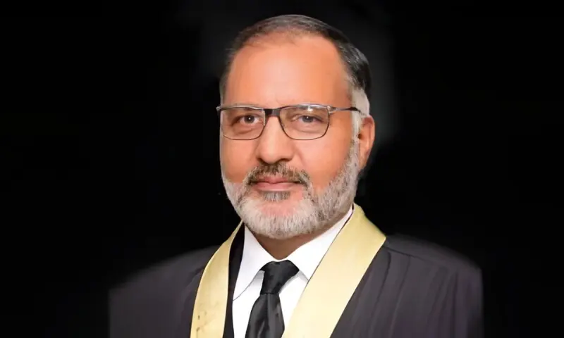 چیئرمین این آئی آر سی جسٹس (ر) شوکت عزیز صدیقی عہدے سے مستعفی چیئرمین این آئی آر سی جسٹس (ر) شوکت عزیز صدیقی عہدے سے مستعفی