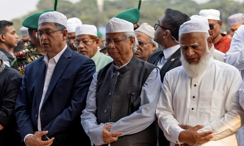 بنگلہ دیش کے انقلابی رہنما عثمان ہادی ڈھاکا یونیورسٹی کے احاطے میں سپردِ خاک