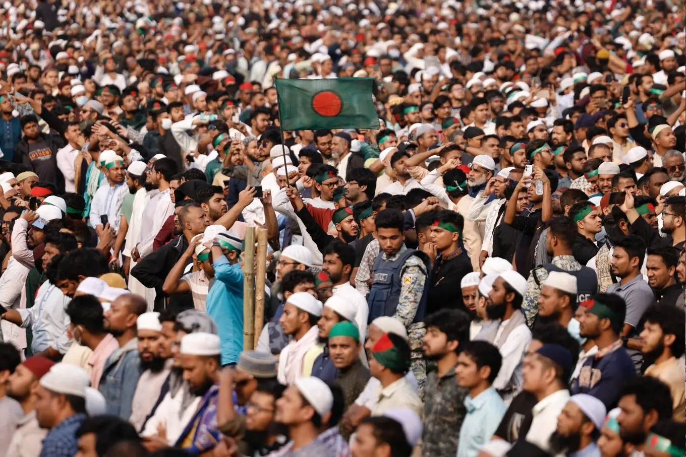 شریف عثمان ہادی ڈھاکا یونیورسٹی میں سپردِخاک