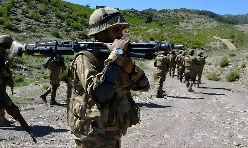 خیبرپختونخوا: سیکیورٹی فورسز کی 2 کارروائیوں میں بھارتی حمایت یافتہ 9 دہشت گرد ہلاک