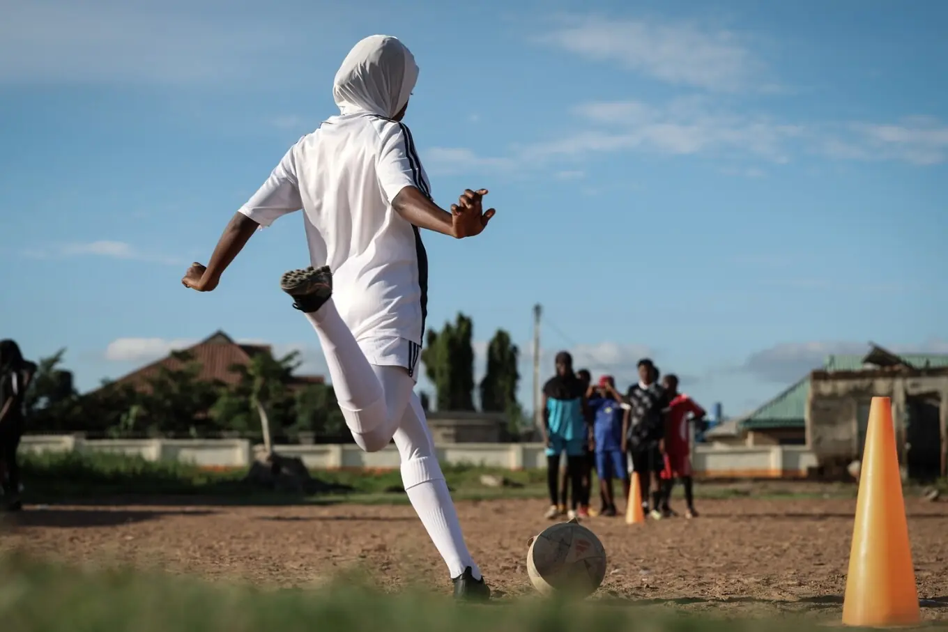 25 ستمبر 2025 کو ایلورن، نائجیریا میں مریم محمد تربیتی سیشن کے دوران