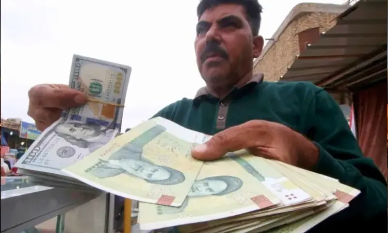 ایرانی ریال زمین بوس: ملک میں احتجاج، مرکزی بینک کے سربراہ مستعفی