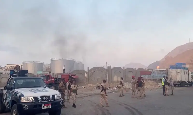 Smoke rises in the aftermath of a Saudi-led coalition air strike in Yemen&rsquo;s southern port of Mukalla. &ndash; Reuters