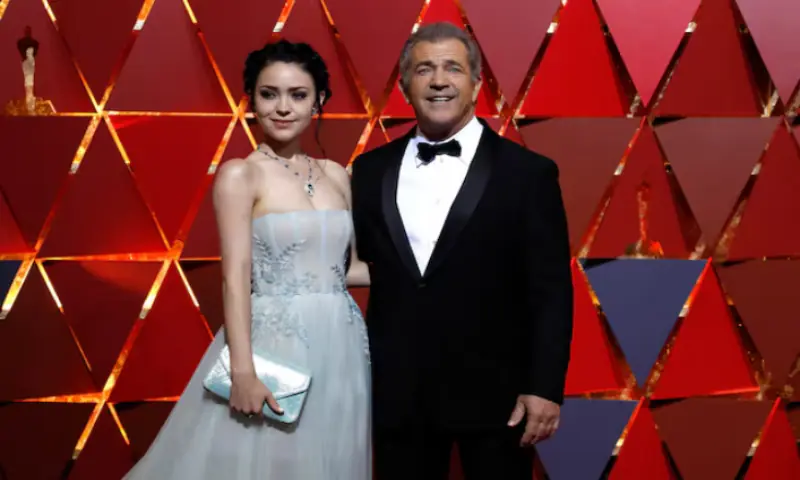 89th Academy Awards - Oscars Red Carpet Arrivals - Hollywood, California, US Actor Mel Gibson and girlfriend Rosalind Ross. &ndash; Reuters