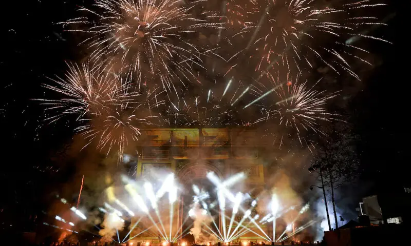 Fireworks explode as &ldquo;2026&rdquo; is projected onto the Arc de Triomphe during the New Year&rsquo;s celebrations on the Champs Elysees avenue in Paris, France. &ndash; Reuters