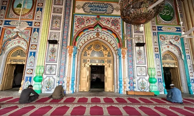 پنجاب میں امام مساجد کو 25 ہزار روپے ماہانہ وظیفوں کی ادائیگی