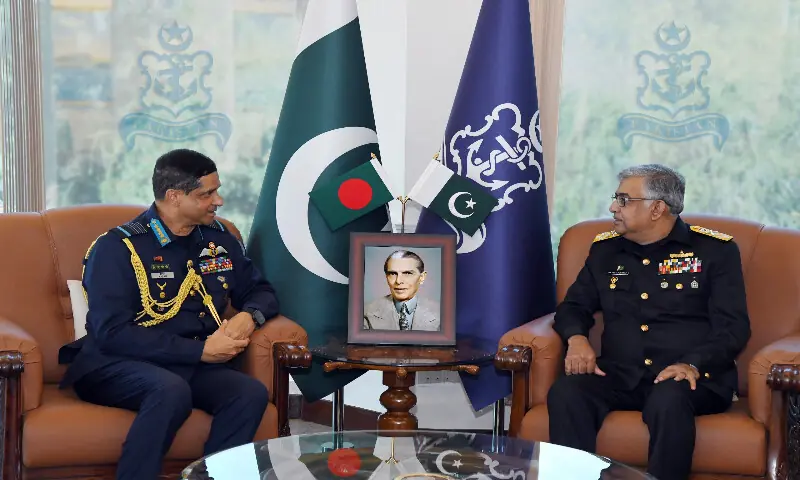 Chief of Air Staff of the Bangladesh Air Force, Air Chief Marshal Hasan Mahmood Khan, called on Chief of the Naval Staff Admiral Naveed Ashraf at Naval Headquarters in Islamabad. ISPR Chief of Air Staff of the Bangladesh Air Force, Air Chief Marshal Hasan Mahmood Khan, called on Chief of the Naval Staff Admiral Naveed Ashraf at Naval Headquarters in Islamabad. ISPR