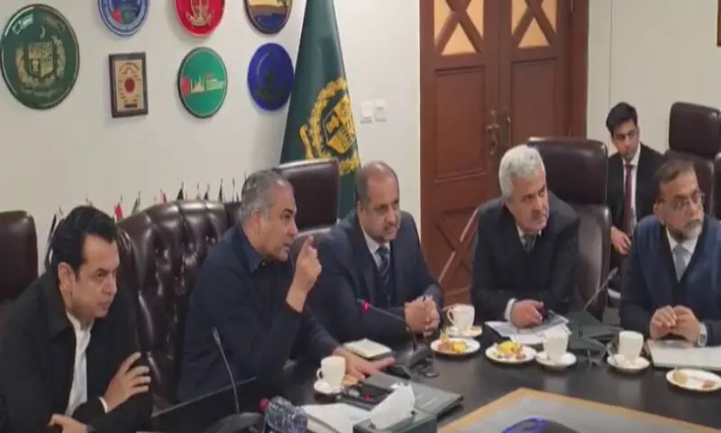 Interior Minister Mohsin Naqvi chairs a meeting to approve an emergency plan to address the water shortage in Islamabad. APP