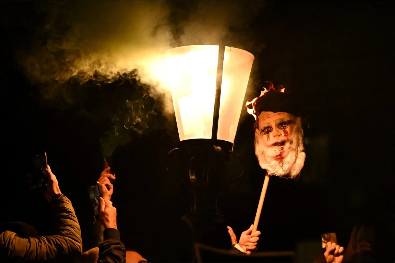 لندن میں ایران مخالف احتجاج کا ایک منظر