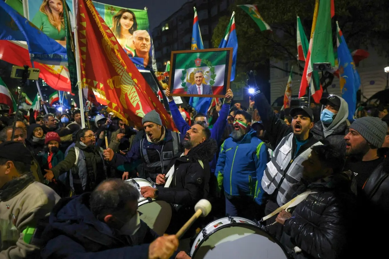 لندن میں ایران مخالف احتجاج کا ایک منظر