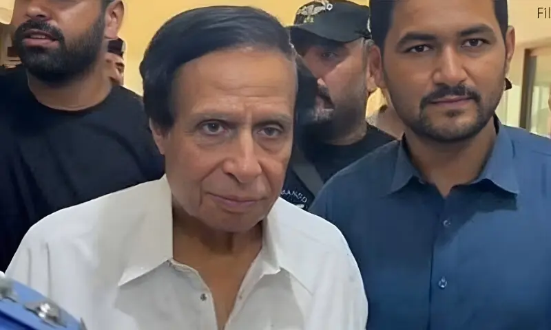 ترقیاتی منصوبوں میں کرپشن: پرویز الٰہی سمیت دیگر پر فرد جرم عائد