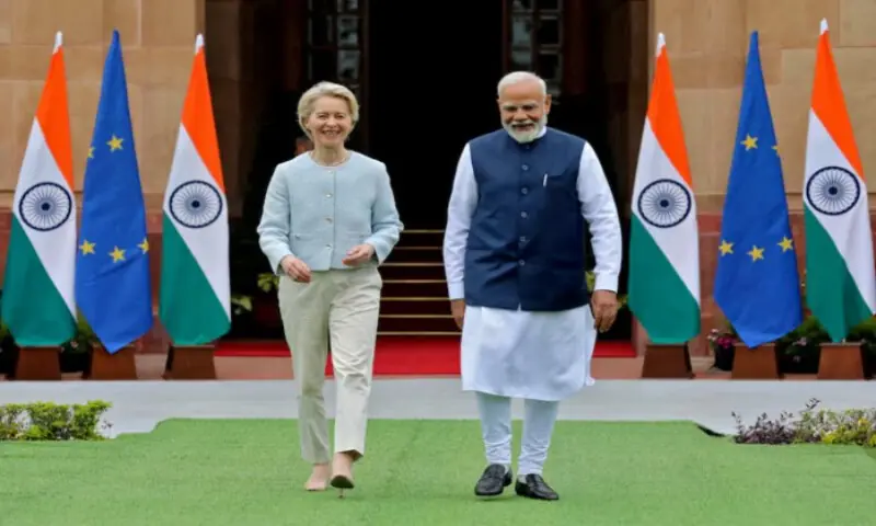 European Commission President Ursula von der Leyen and India&rsquo;s Prime Minister Narendra Modi arrive for a photo opportunity ahead of their meeting at the Hyderabad House in New Delhi, India, on February 28, 2025. Reuters file