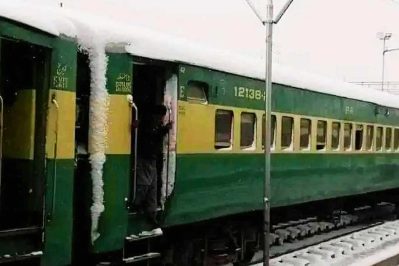 کوئٹہ ریلوے اسٹیشن
(تصویر: ایکس/ پاکستان ٹورزم) کوئٹہ ریلوے اسٹیشن
(تصویر: ایکس/ پاکستان ٹورزم)