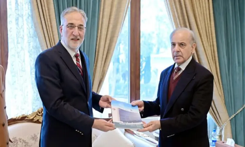 NAB Chairman Lieutenant General (retd) Nazir Ahmed presents NAB&rsquo;s Annual Report 2025 to Prime Minister Shehbaz Sharif. Radio Pakistan