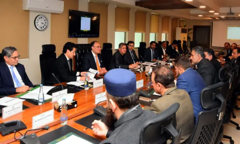 Finance Minister Muhammad Aurangzeb meets a delegation of the All Pakistan Textile Mills Association in Islamabad on Wednesday. Radio Pakistan