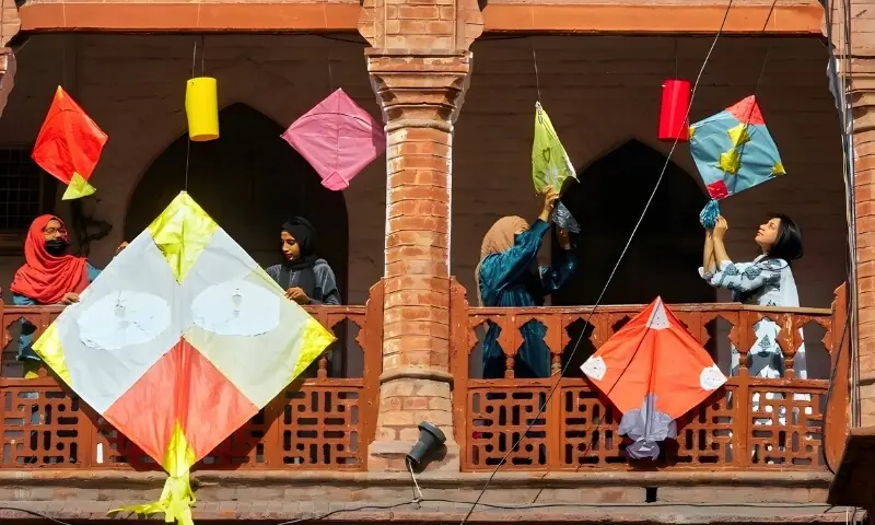 لاہور میں 20 برس بعد بو کاٹا کی صدائیں، شہری بسنت کے رنگ میں رنگ گئے