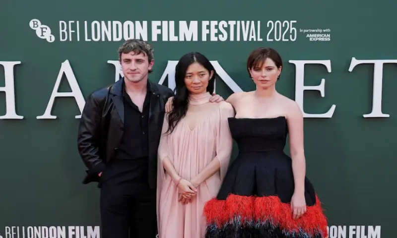 Director Chloe Zhao, and cast members Jessie Buckley and Paul Mescal attend the premiere of &lsquo;Hamnet&rsquo; at the London Film Festival in London, Britain, on October 11, 2025. Reuters file