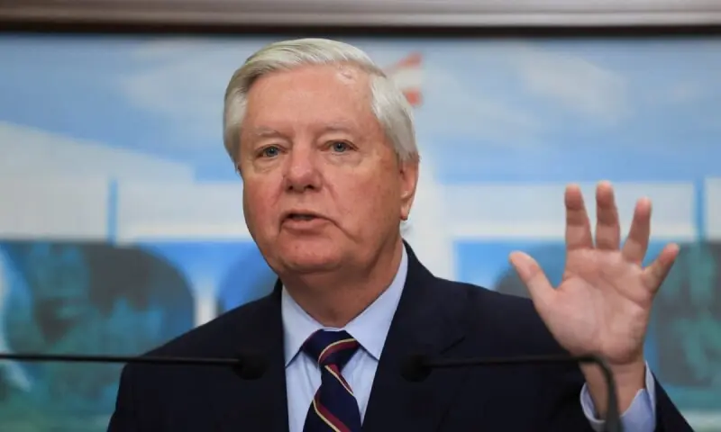 غزہ میں بچوں، عورتوں سمیت شہریوں کا قتل جائز تھا: امریکی سینیٹر